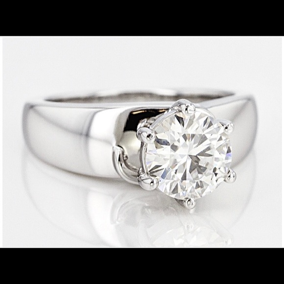 Moissanite Platineve Ring 1.90ct DEW NWT Size 10
